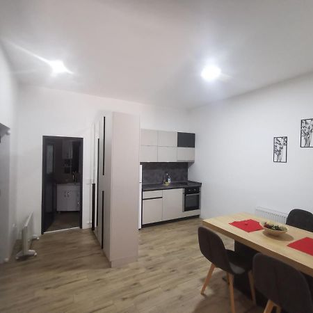 Apartmán Restoran Due Punti Kursumlija Exteriér fotografie